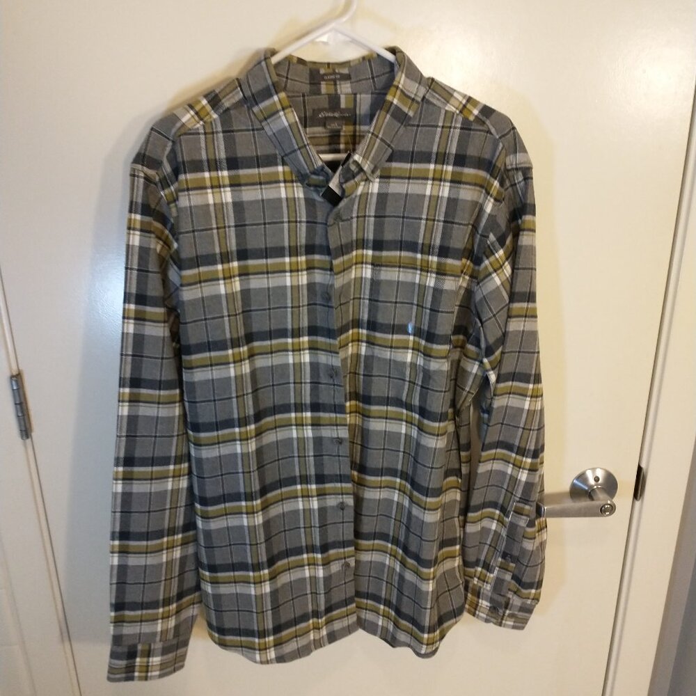 NWT Men's Eddie Bauer Flannel classic fit button down - Large gray/yellow/white
